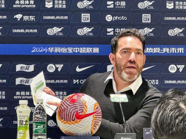 开云下载网址-细数各项数据为自己平反 苏亚雷斯亲承不会留任？