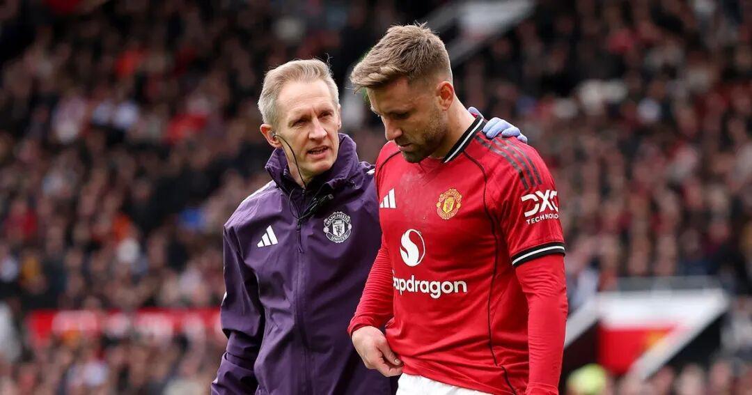 卡里克谈肖和马奎尔的情况；卡里克：亨德森扑出过很多点球，所以他和B费的对决很精彩